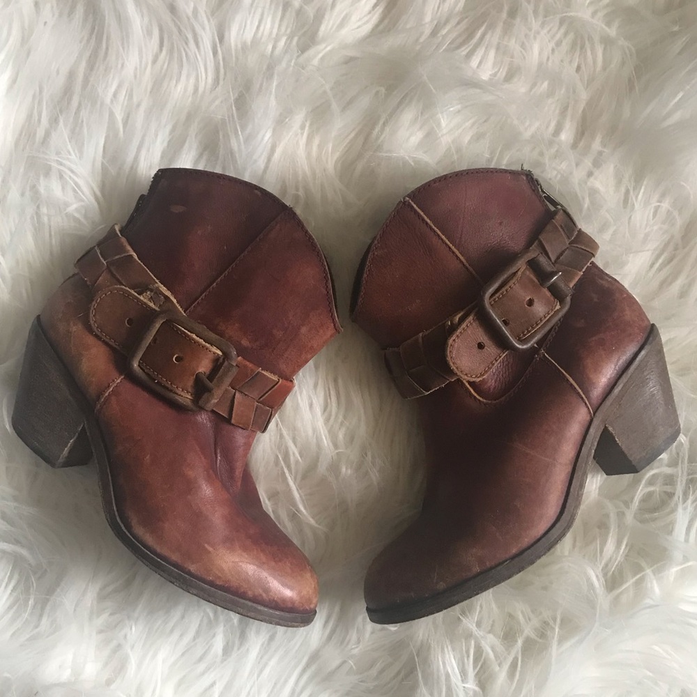 Buckle booties